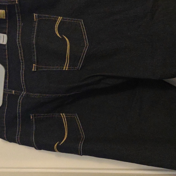 26S Levi Strauss & Co signature boot cut totally shaping jeans - Picture 6 of 11